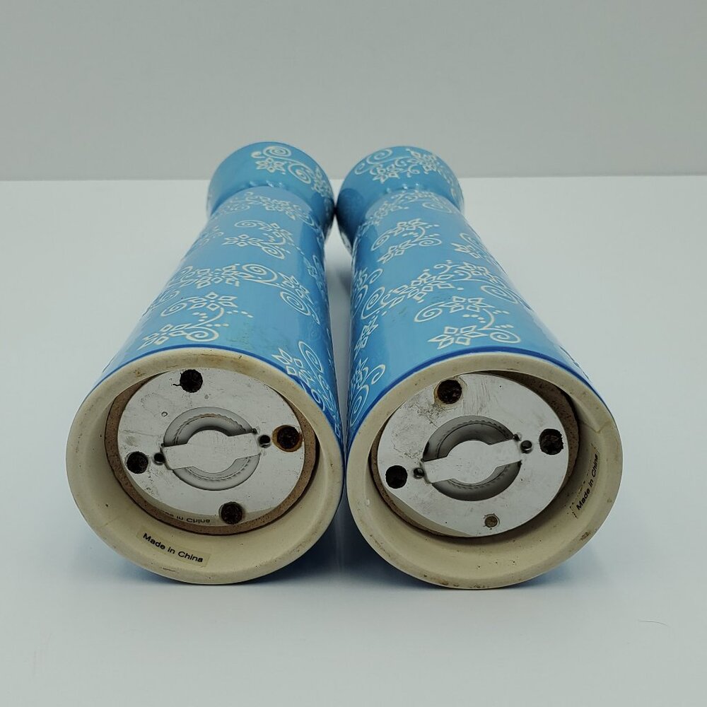 Temp-tations Floral Lace Light Blue Tall Salt Pepper Spice Grinders - Picture 3 of 3